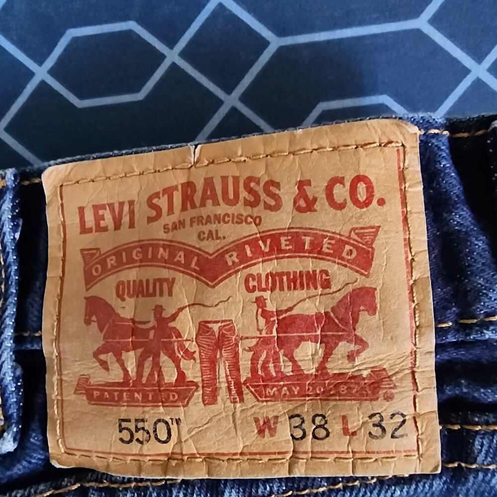 💖HP💖 Levi's 550 Relaxed Fit Men's Jeans 38 x 32 - Picture 3 of 4